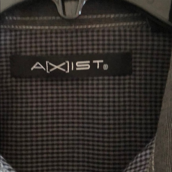 Men’s button down - Picture 2 of 4